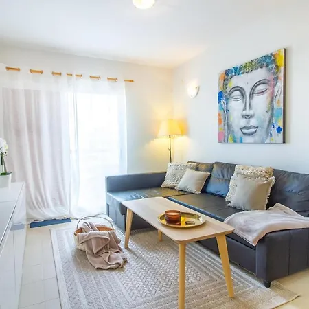 2 Bedroom In *